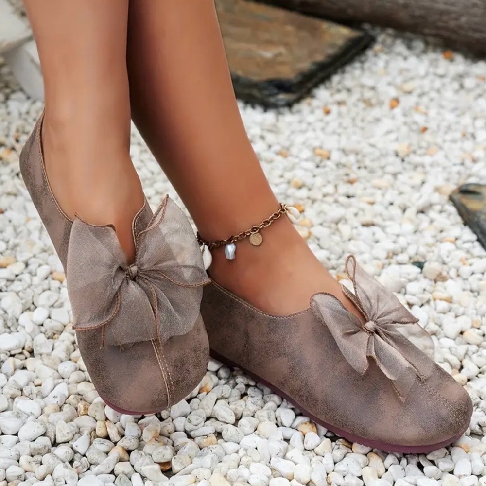 Elegant Women’s Flat Shoes, Size 7, Coffee Brown, NEW